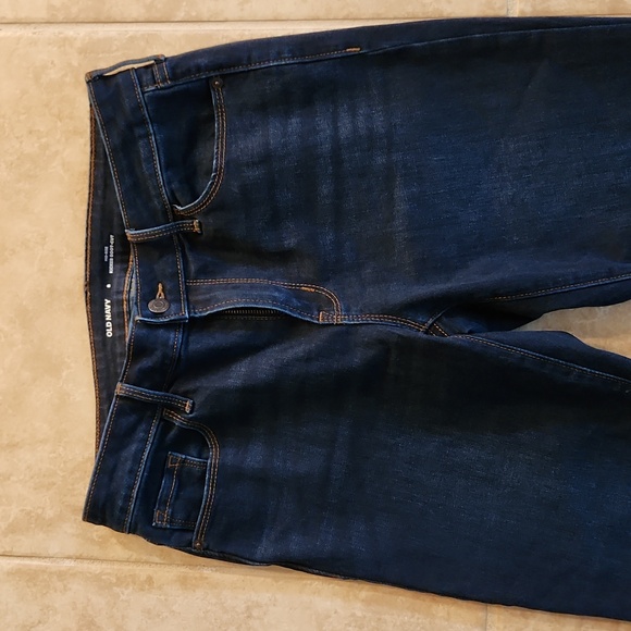 Old Navy Mid Rise Kicker Boot Jeans - Picture 2 of 5